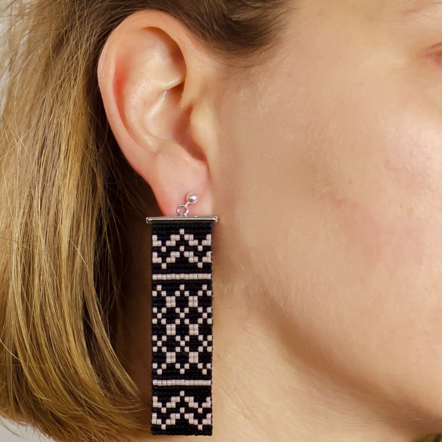 Keffiyeh Earrings in Black and Champagne colours. A symbol of Palestinian resistance
