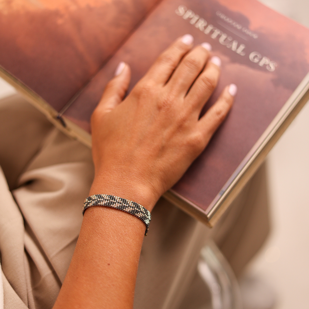 The Trees in Grey - Bracelet with Palestinian Tatreez Pattern