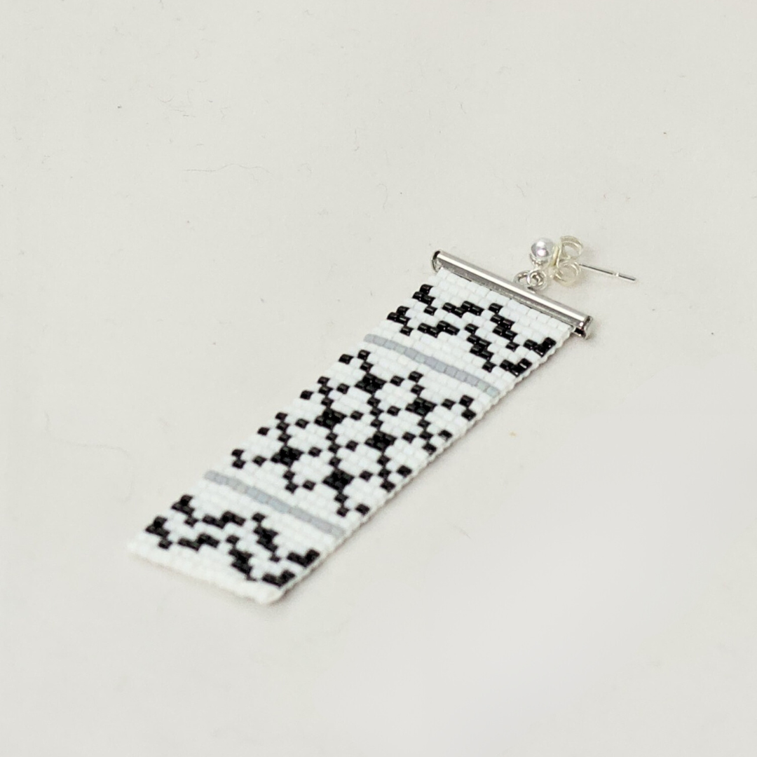 Kuffiyeh earrings with Palestinian symbol of resistance in black white and gray 