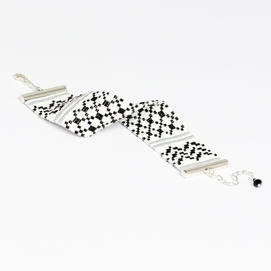 Kuffiyeh Bracelet Thick with Keffiyeh classic white and black design