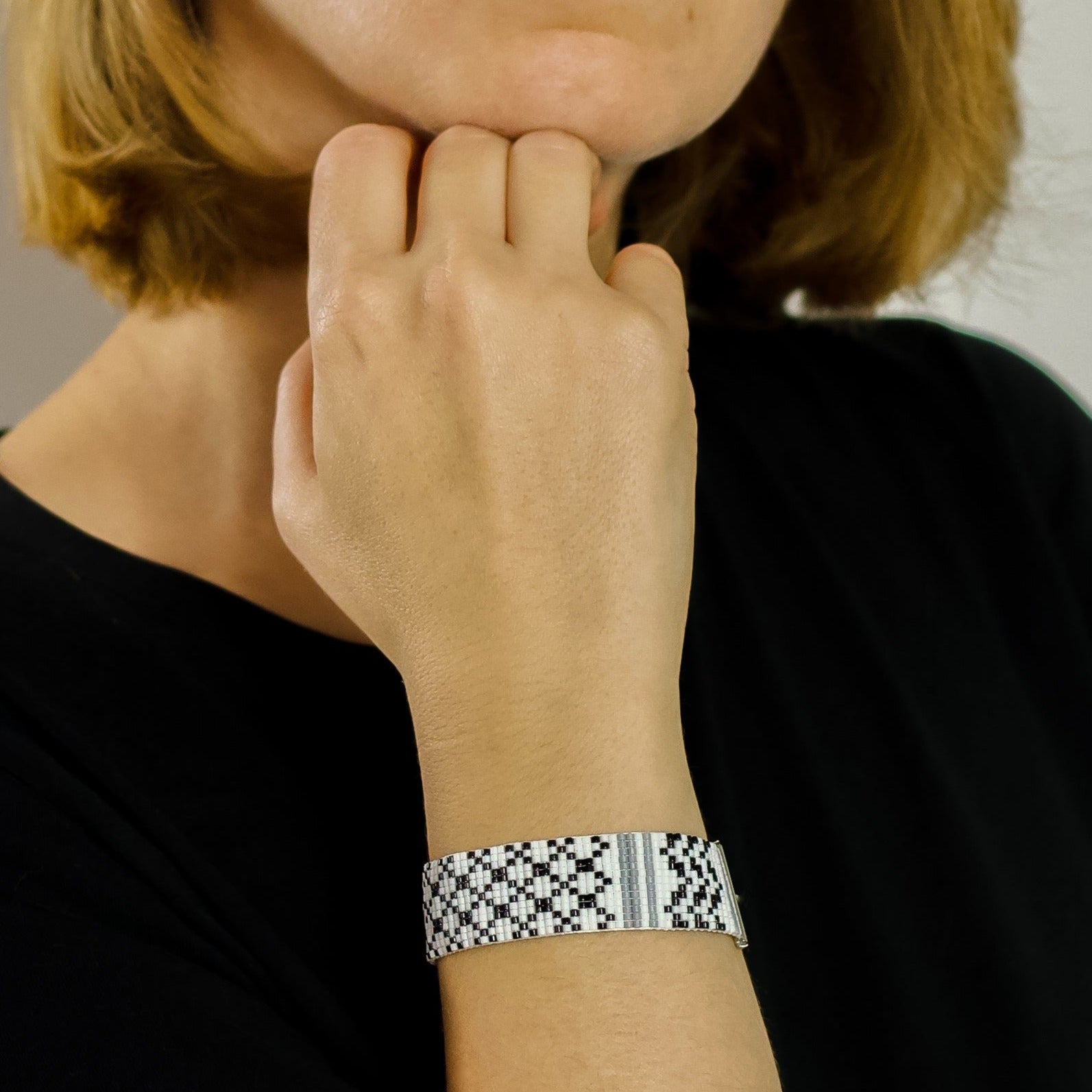 Classic_Keffiyeh_Bracelet_-_Med