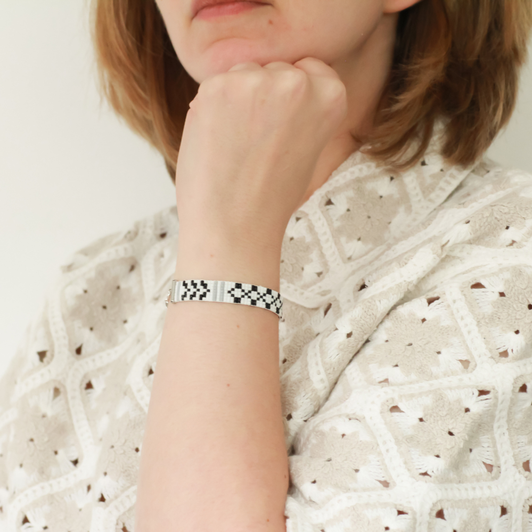 Classic_Keffiyeh_Bracelet_Thin