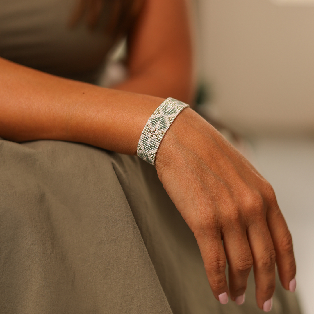 Hearts in Laurel Green - Bracelet with Palestinian Tatreez Pattern