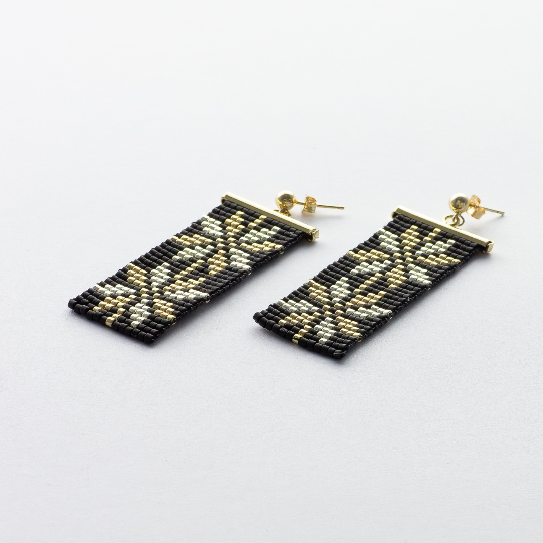 Earring with Tatreez Pattern Moon of Bethlehem in Black and gold and silver