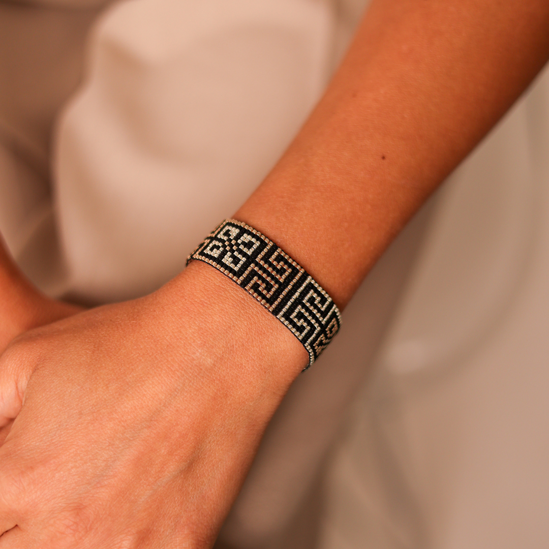 Road_to_Egypt_Tatreez_Pattern_Bracelet Gold Silver and Black Glass Beads