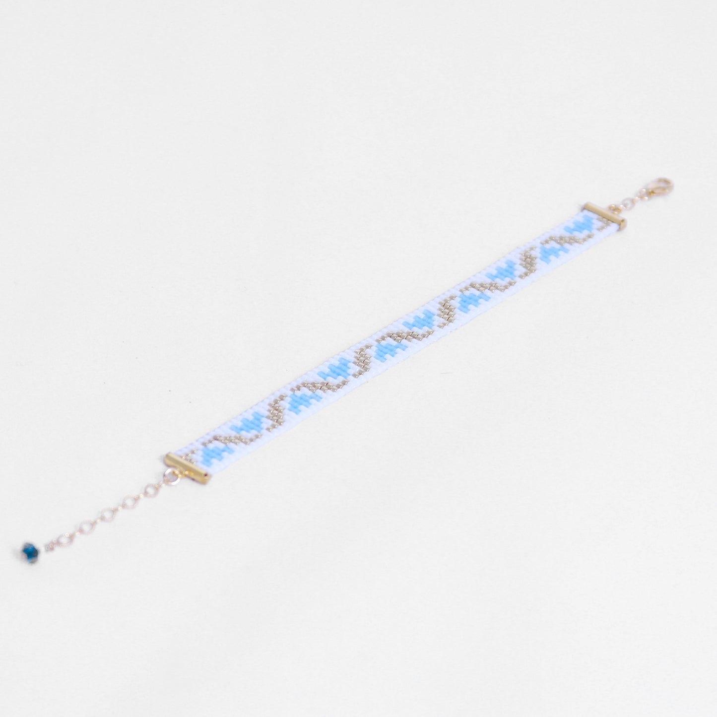 Tulip blue beaded bracelet Tatreez Pattern